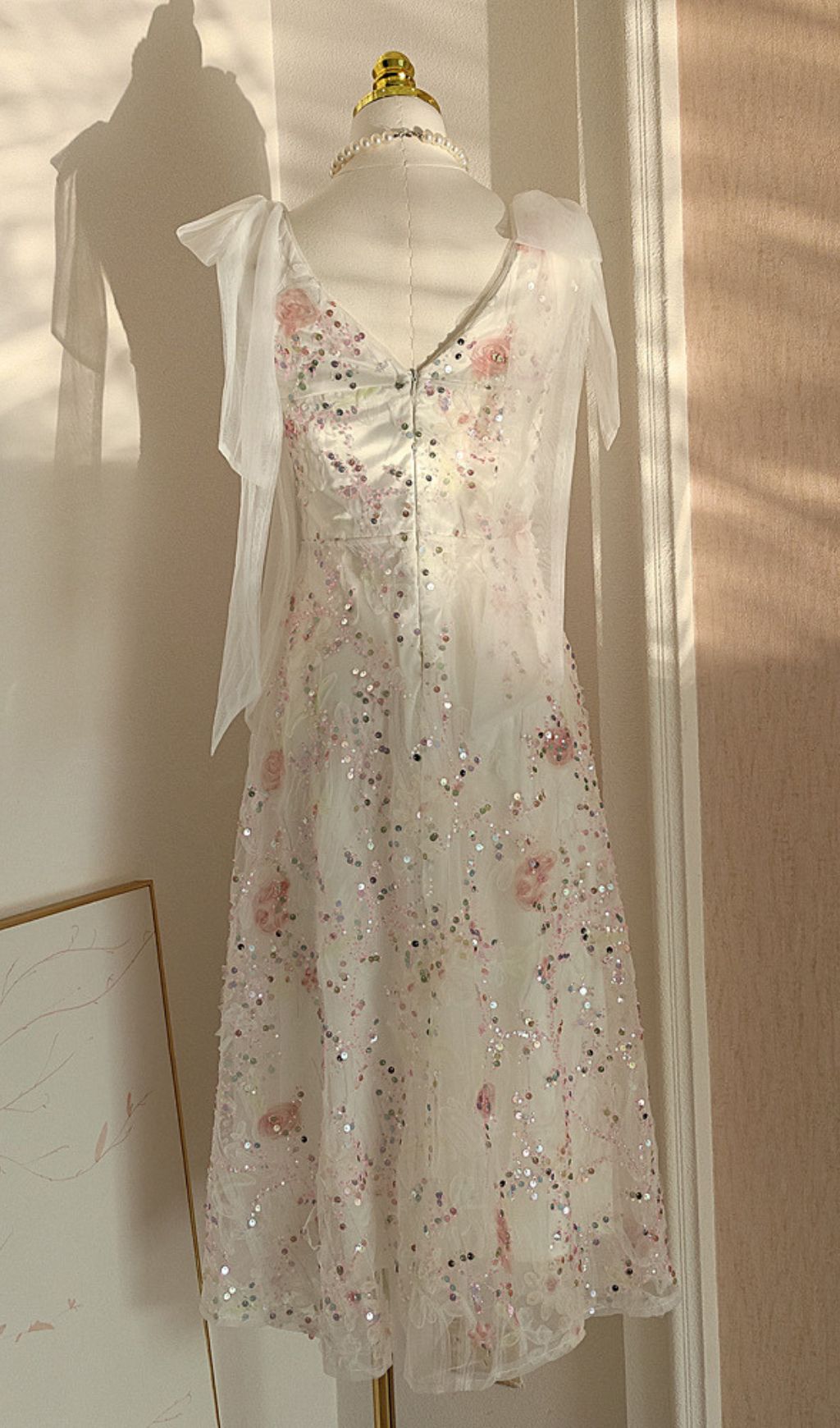 Felda V-Neck Flower Sequin Midi Dress